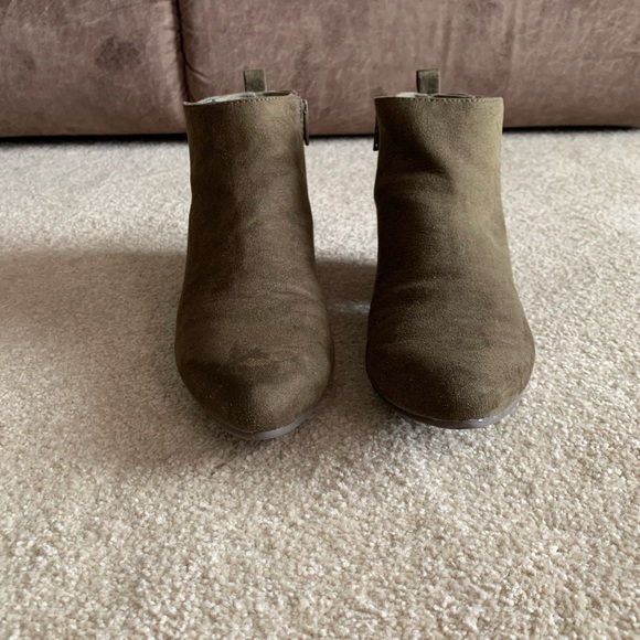 Old Navy Olive Green Booties / Ankle Boot - Picture 3 of 7